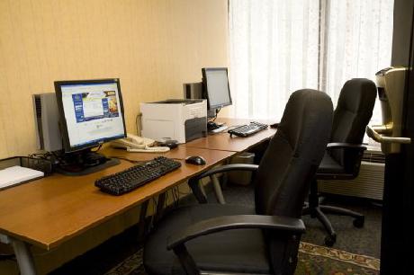 Holiday Inn Express SOUTHINGTON