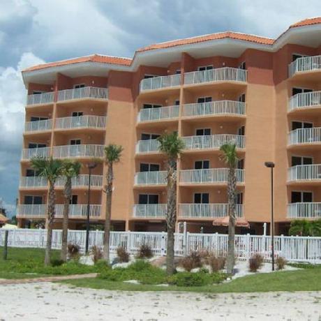 Surf Beach Resort by EVRentals