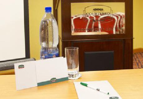 Courtyard Moscow City Center