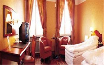 First Hotel Orebro