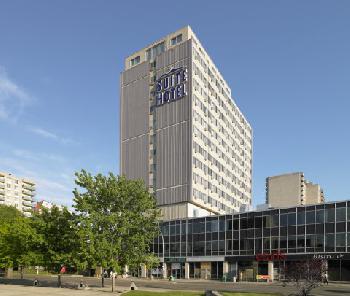 Campus Tower Suite Hotel