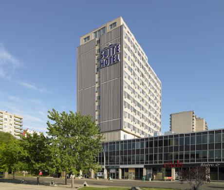 Campus Tower Suite Hotel