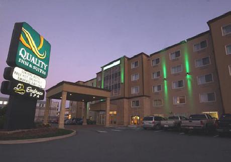 Quality Inn & Suites Bayer's Lake