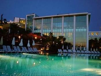 Pine Bay Holiday Resort