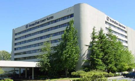 DoubleTree Suites by Hilton Seattle Airport  Southcenter