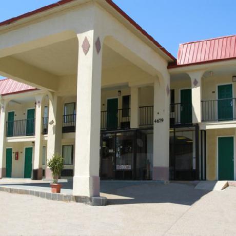 Scottish Inns Locust Grove