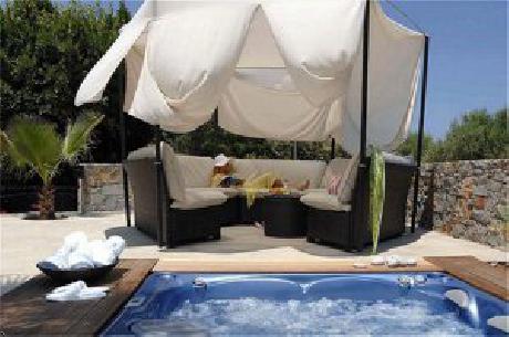 Angela Suites Boutique