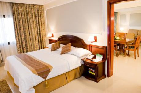 Muscat Holiday Hotel