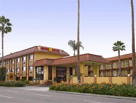 Super 8 Anaheim/Disneyland Drive
