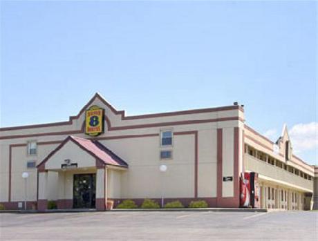 Super 8  Scottsburg