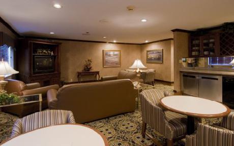 Holiday Inn Express Hotel & Suites WARSAW