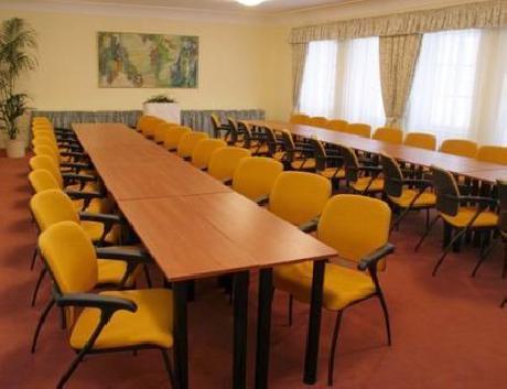 Acc-Nifos Constans Hotel