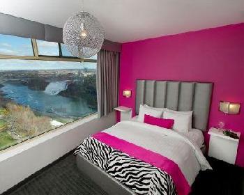 Ramada Plaza Fallsview - Niagara Falls