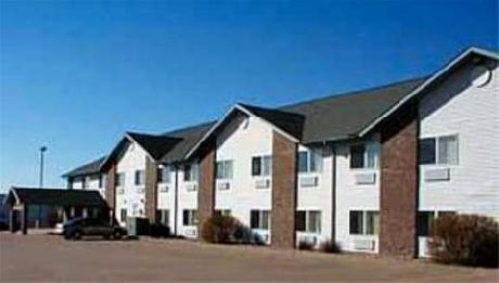 Econo Lodge & Suites