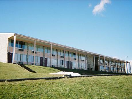 Red Carpet Inn & Suites New Cumberland