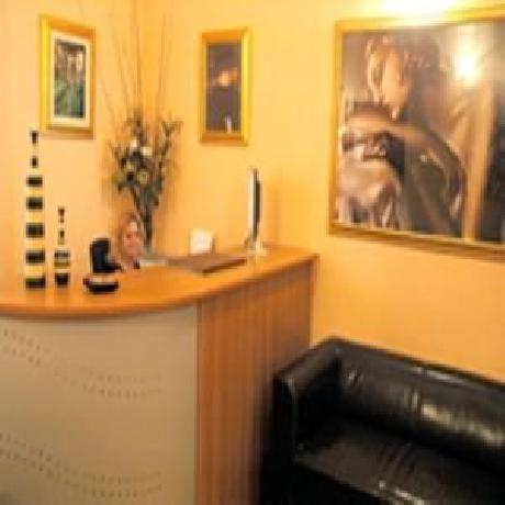 Tamara s Suites Band B