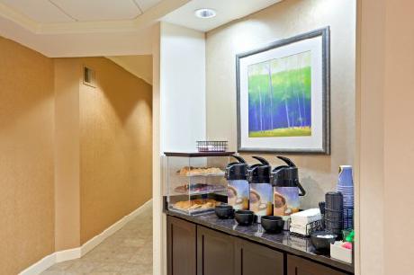 Holiday Inn Express Hotel & Suites PUYALLUP (TACOMA AREA)