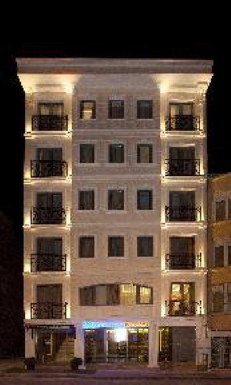 Panorama Suites Hotel