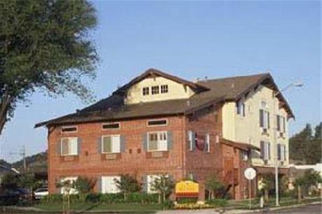 Bel Abri Napa Valley Inn