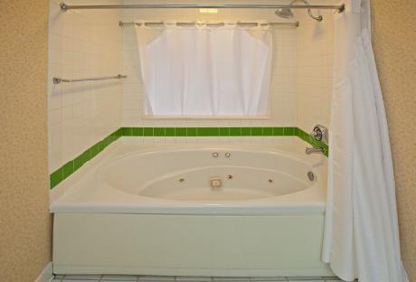 Holiday Inn Express CLOVERDALE (GREENCASTLE)