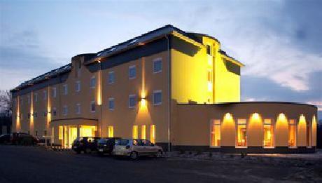 BEST WESTERN PLUS Aero 44