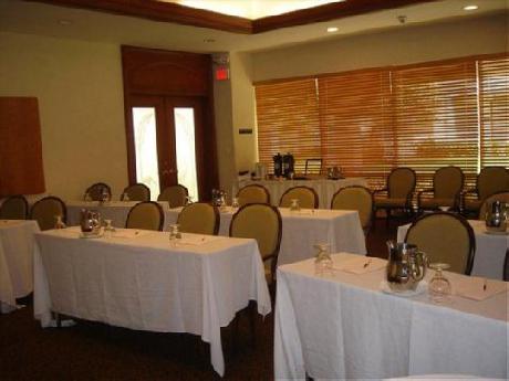 Kendall Hotel and Suites