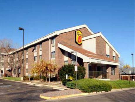 Super 8 Motel - Denver North