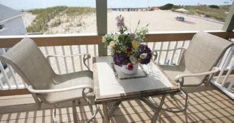 Sandbars Inn on Cape Cod Bay