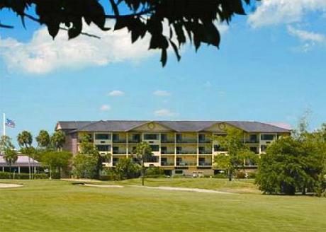 Quality Inn & Suites Golf Resort