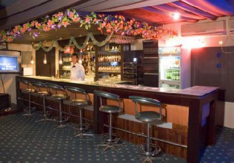 Poly White Rose Hotel