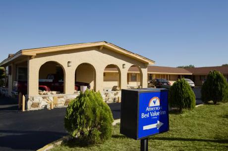 Americas Best Value Inn & Suites-Seguin