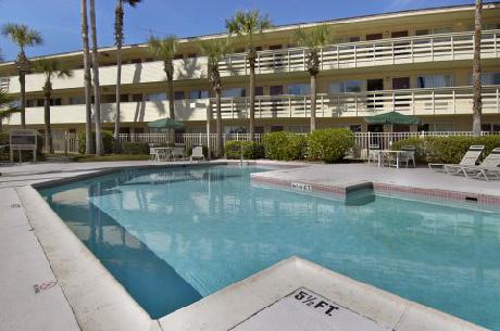 Red Roof Inn Kissimmee Lake Buena Vista