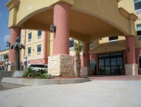 Days Inn & Suites Robinson