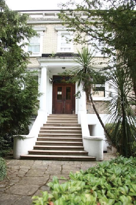 BEST WESTERN Swiss Cottage Hotel