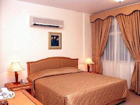 SAFEER CONTINENTAL HOTEL