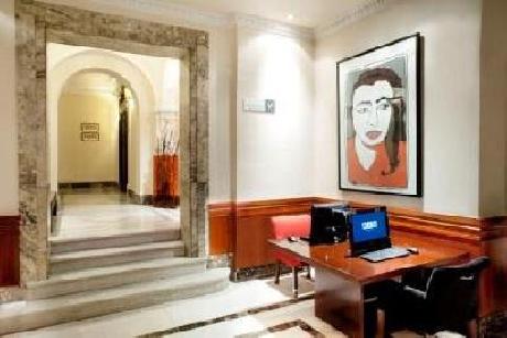 H10 Villa De La Reina