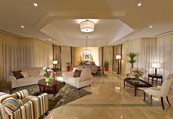 Dubai Marriott Harbour Hotel & Suites