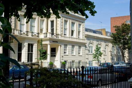 base2stay Kensington