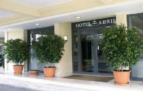 Hotel Residencia Abril
