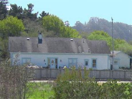 Pescadero Creek Inn