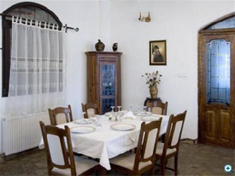 Hanul Crasmarita Pensiunea Buzau