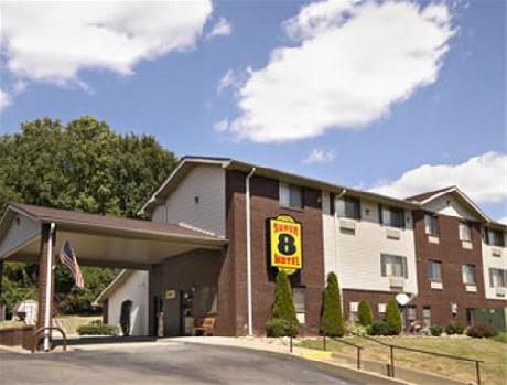 Super 8 Steubenville