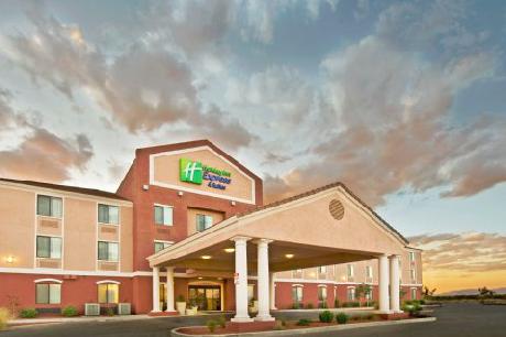 Holiday Inn Express Hotel & Suites WILLCOX