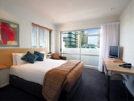 Oaks iStay Residences