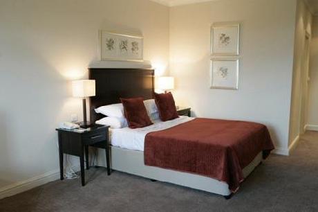 Macdonald Hill Valley Hotel