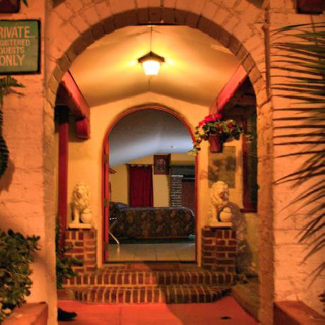 Santa Cruz Inn Riverside