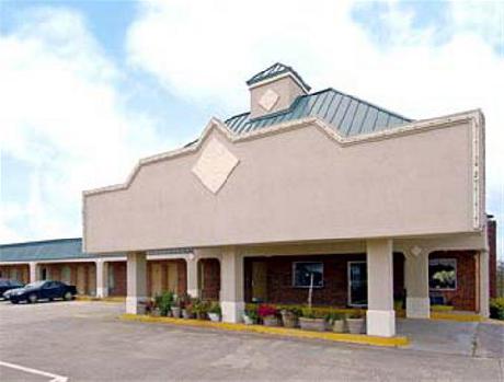 SUPER 8 Dahlonega GA