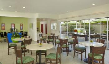 BEST WESTERN PLUS Coconut Waikiki Hotel