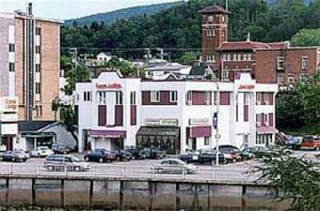 Econo Lodge La Malbaie