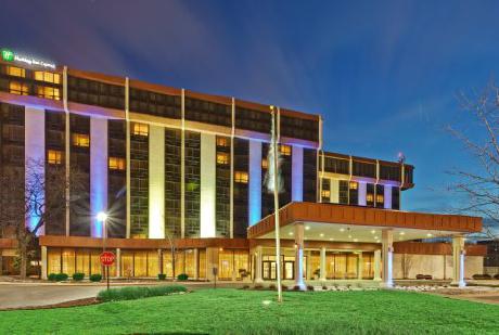 Holiday Inn Express Hotel & Suites CHICAGO O`HARE